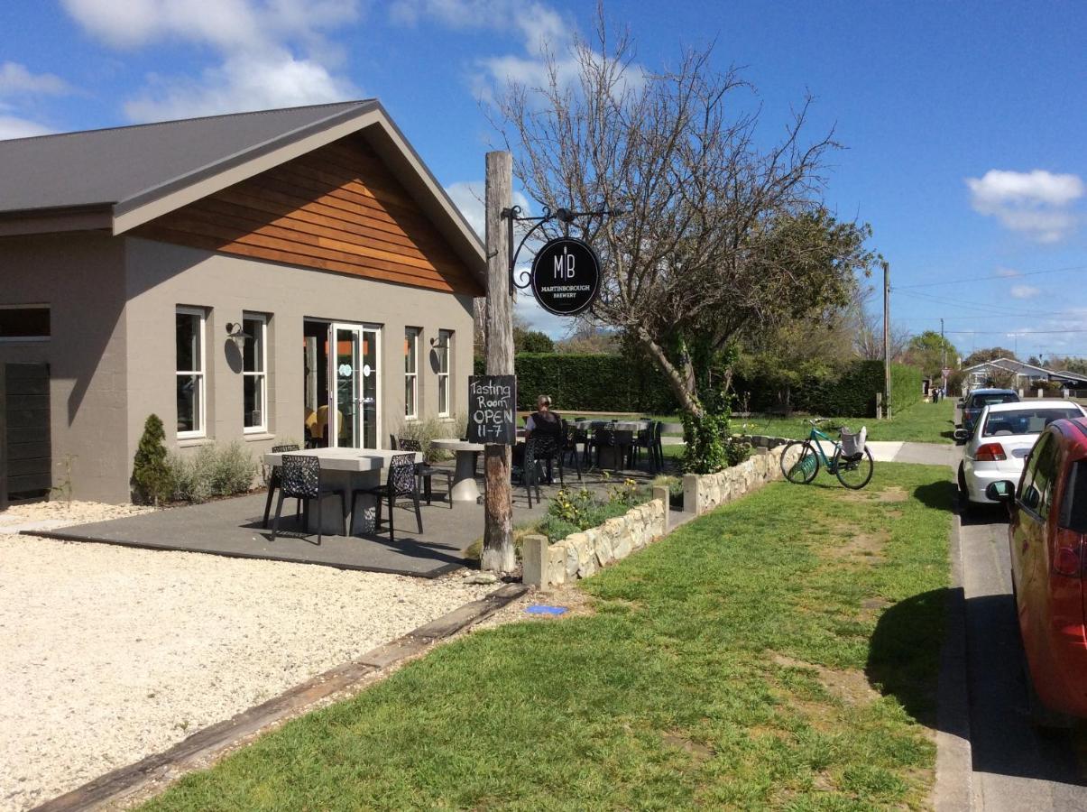 One Panama Villa Martinborough Exterior photo
